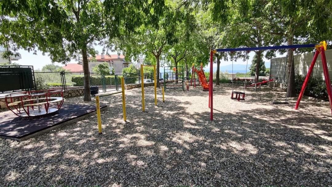 Apartment Ela, Kostrena Rijeka ภายนอก รูปภาพ