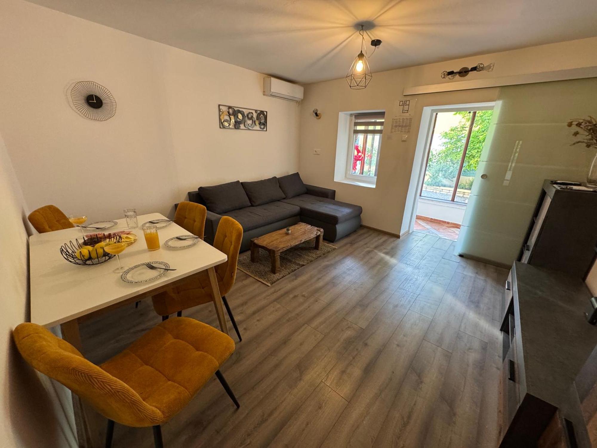Apartment Ela, Kostrena Rijeka ภายนอก รูปภาพ